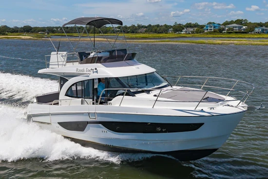 Beneteau Antares 11 Fly Yacht For Sale