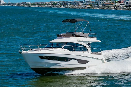 Beneteau Antares 11 Fly Yacht For Sale