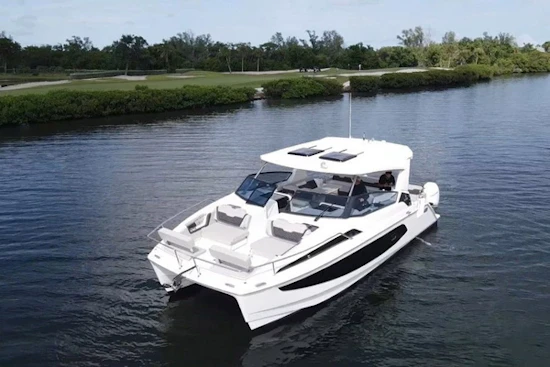 Aquila 36 Sport Yacht For Sale