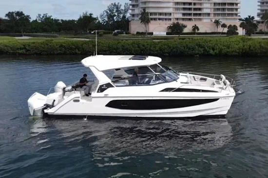 Aquila 36 Sport Yacht For Sale