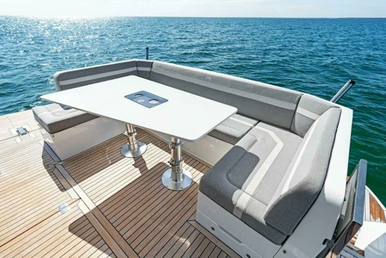 Galeon 470 Sky Yacht For Sale