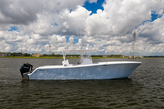 Front Runner Center Console Yacht For Sale