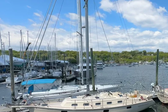 Island Packet 349 Yacht For Sale