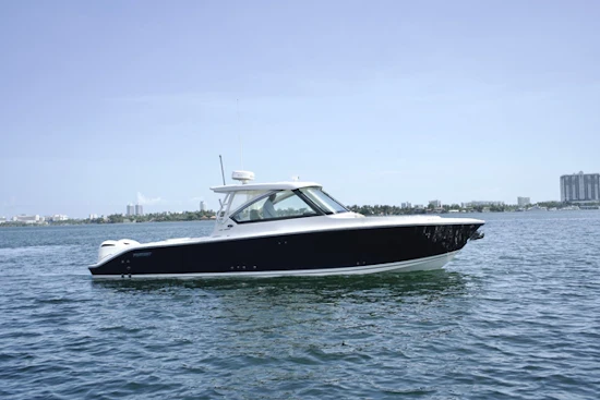 Pursuit  Yacht For Sale