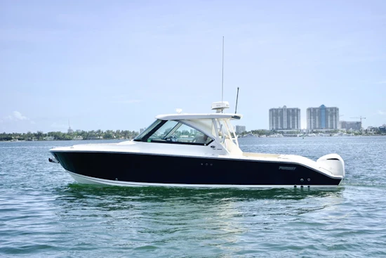 Pursuit  Yacht For Sale
