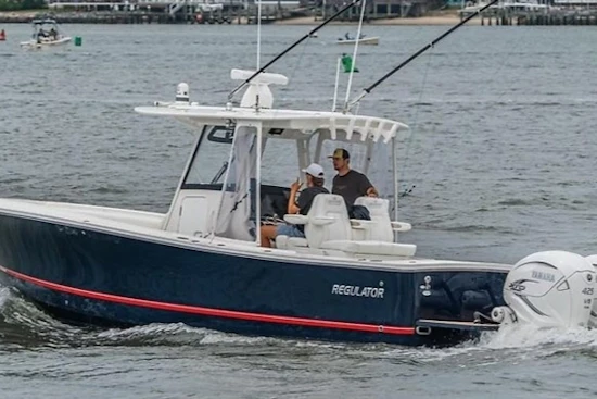 Regulator 31 Yacht For Sale