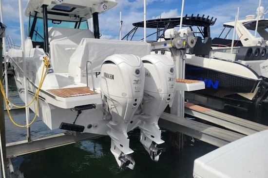 Jeanneau Leader 10.5 WA Series 2 Yacht For Sale
