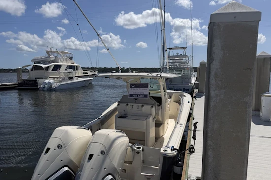 Scout 305 LXF Yacht For Sale