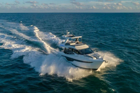 Galeon 500 FLY Yacht For Sale