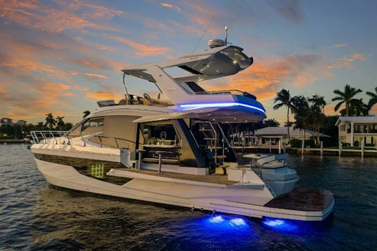 Galeon 500 FLY Yacht For Sale