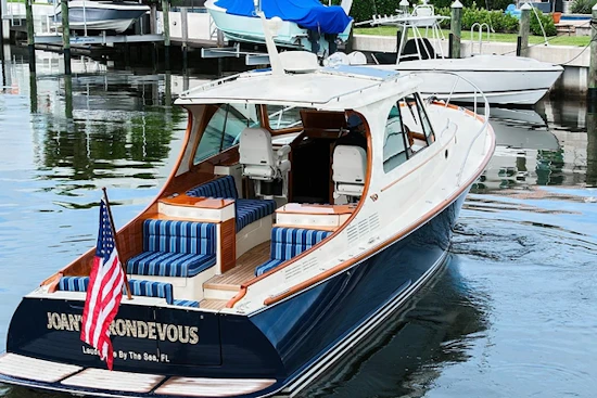 Hinckley Picnic Boat 37 MKIII Yacht For Sale