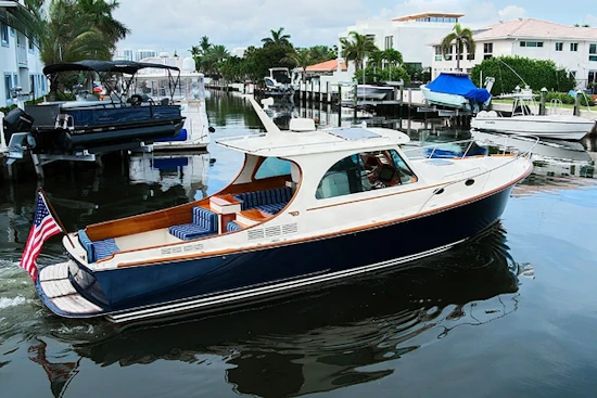 Hinckley Picnic Boat 37 MKIII Yacht For Sale