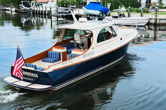 Hinckley Picnic Boat 37 MKIII Yacht For Sale