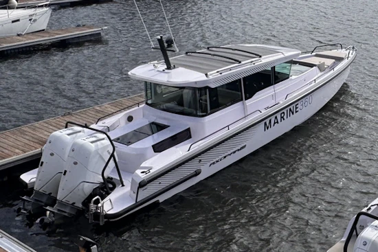 Axopar 37 XC Cross Cabin Yacht For Sale
