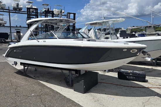 Cobalt 30SC Yacht For Sale