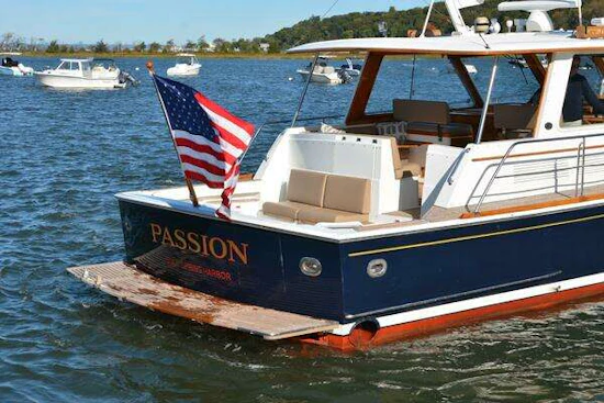 Grand Banks Eastbay HX Yacht For Sale