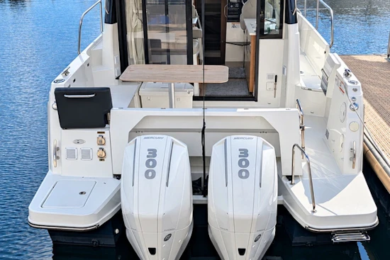 Jeanneau NC 1095 Coupe Yacht For Sale