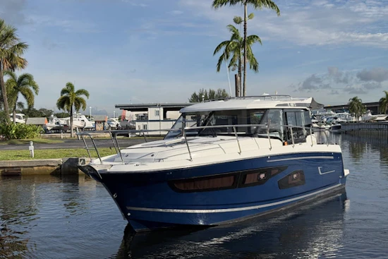 Jeanneau NC 1095 Coupe Yacht For Sale