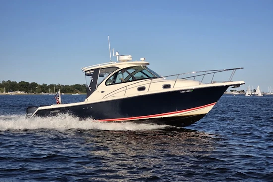 Pursuit 315 Offshore Yacht For Sale