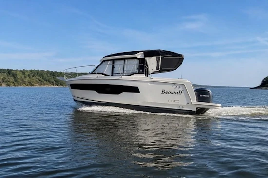 Jeanneau NC 895 Series 2 Yacht For Sale