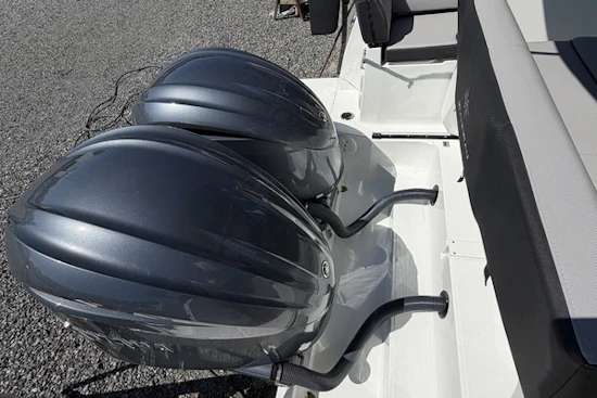 Jeanneau NC 895 Series 2 Yacht For Sale