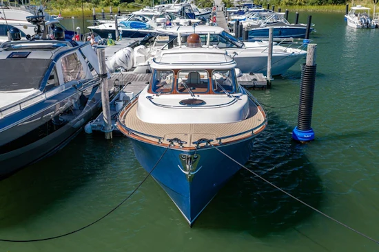 Zeelander  Yacht For Sale