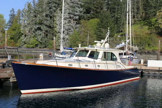 Hinckley Talaria 44 Yacht For Sale