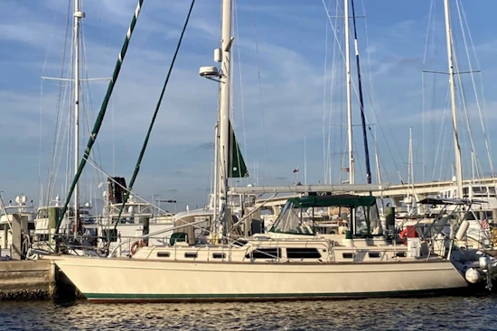 Island Packet 445 Yacht For Sale