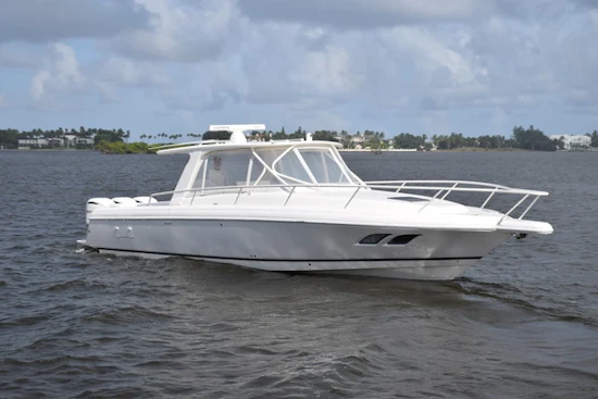 Intrepid 390 Sport Yacht Yacht For Sale