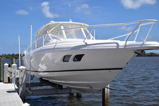 Intrepid 390 Sport Yacht Yacht For Sale
