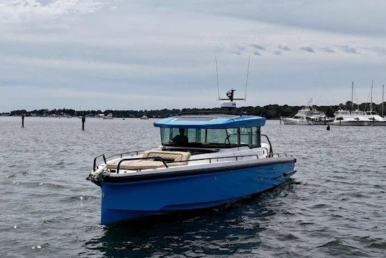 Axopar 37 XC Cross Cabin Yacht For Sale