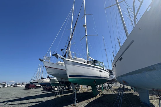 Hunter 420 Yacht For Sale