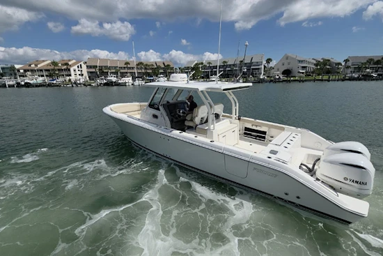 Pursuit 328 Sport Yacht For Sale