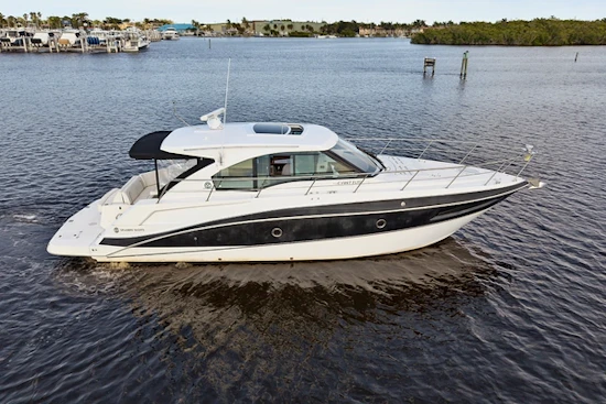 Cruisers Yachts  Yacht For Sale