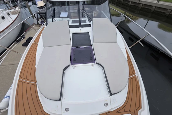 Jeanneau NC 1095 Yacht For Sale