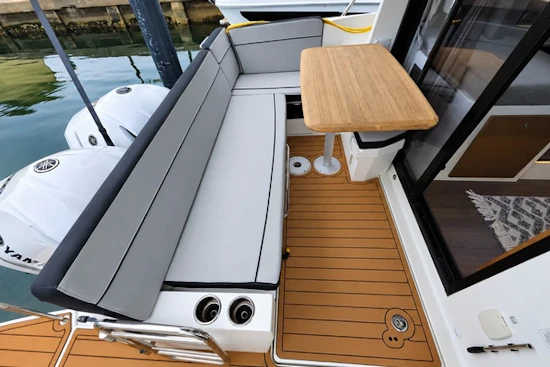 Jeanneau NC 1095 Yacht For Sale