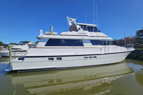 Hatteras 70 Cockpit Motor Yacht Yacht For Sale