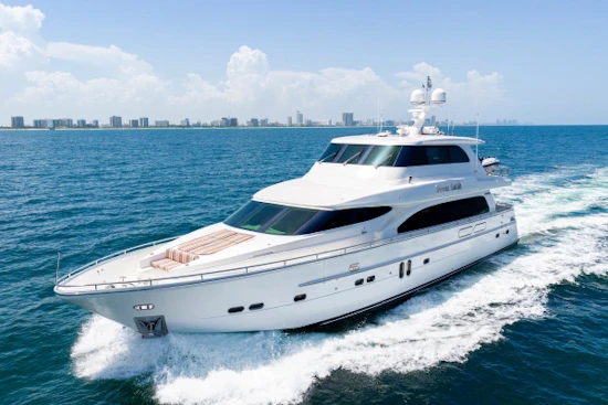 Horizon 82 Skylounge Yacht For Sale