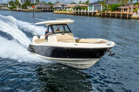Chris-Craft Catalina 30 Yacht For Sale