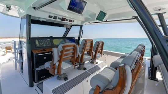 Everglades 455 Center Console Yacht For Sale