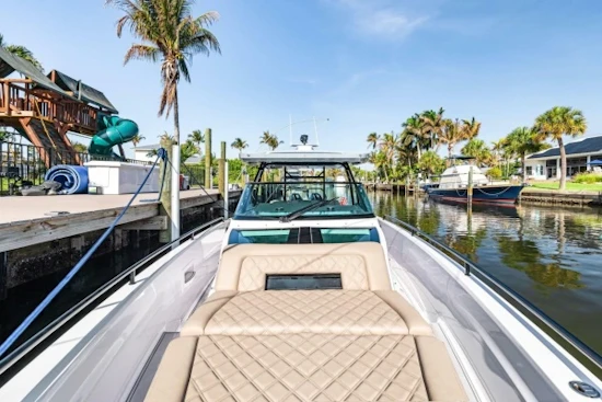 Axopar 37 Suntop Yacht For Sale