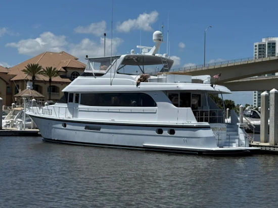 Hatteras 75 MY Yacht For Sale