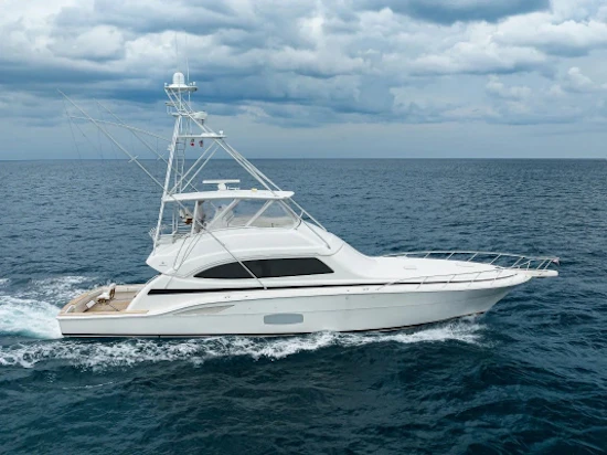 Bertram 700 Yacht For Sale