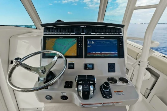 Boston Whaler 380 Outrage Yacht For Sale
