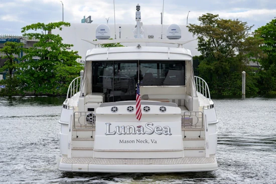 Riviera 5400 Sport Yacht Yacht For Sale