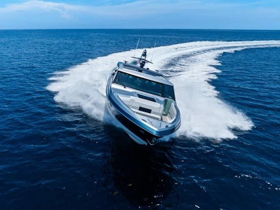 Formula 500 Super Sport Crossover Yacht For Sale