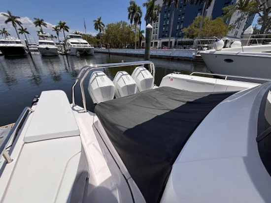 Axopar 45 XC Cross Cabin Yacht For Sale