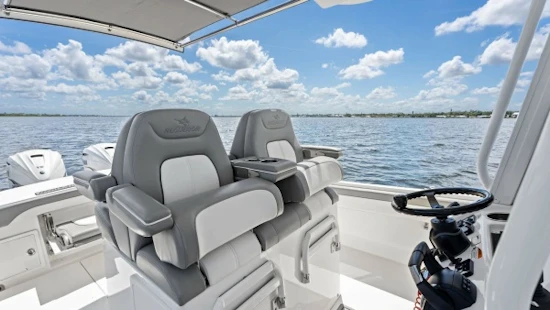 Regulator 31 Yacht For Sale