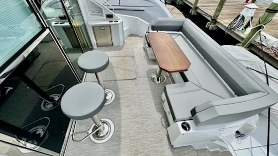 Cruisers Yachts 50 Cantius Yacht For Sale