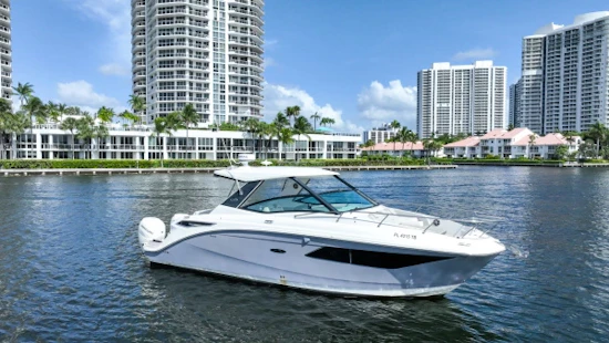Sea Ray Sundancer 320 OB Yacht For Sale